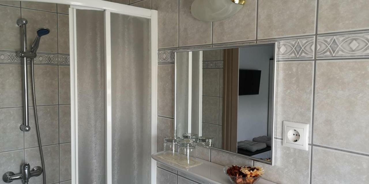 Szabó Vendégház Villány Extérieur photo
